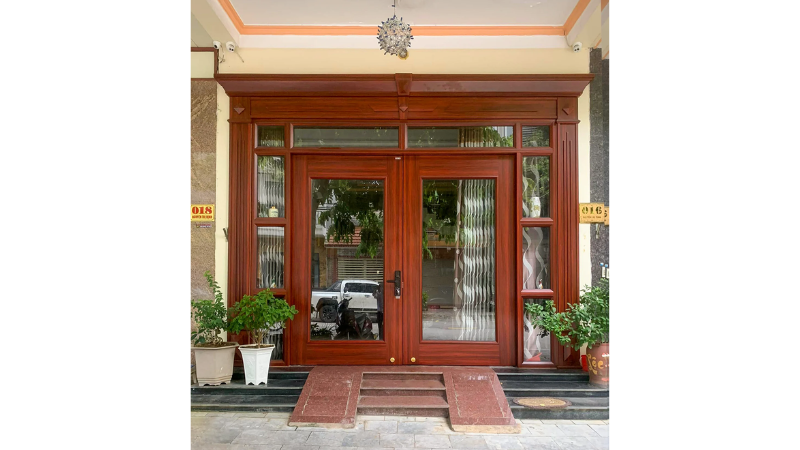 Phong Thuỷ Cửa Chính Nằm Dưới Dầm: Cách Hóa Giải Hiệu Quả 2 Vì sao cửa chính nằm dưới dầm lại được coi là “phạm phong thuỷ”?