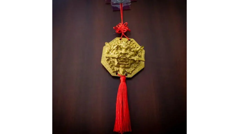 Vật Phẩm Phong Thủy Trấn Sát Cửa Chính: Bảo Vệ Không Gian Sống 2 Vật phẩm phong thủy trấn sát cửa chính là gì? Ý nghĩa và vai trò